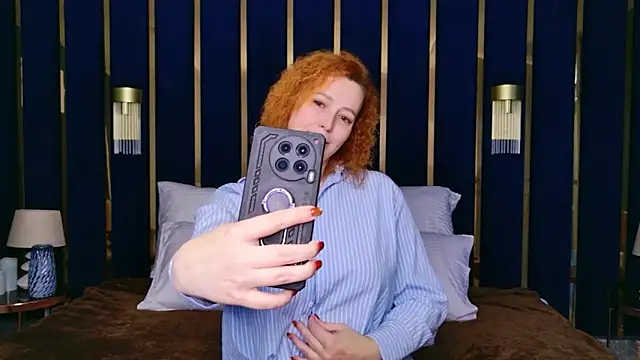 Evie Berret online show from 12-04-25, 03:32