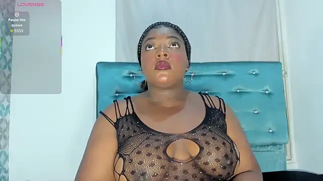 Snapshot of Tamaramilleer chatting on 11-27-25, 03:03 Tamaramilleer online show from 11-27-25, 03:03