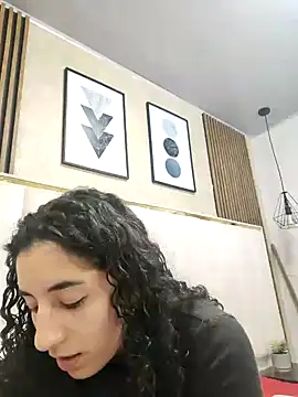 Snapshot of DemiJones_ chatting on 11-13-25, 04:44 DemiJones online show from 11-13-25, 04:44