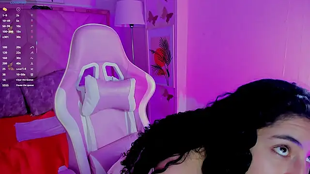 Snapshot of DemiJones_ chatting on 11-21-25, 04:00 DemiJones online show from 11-21-25, 04:00