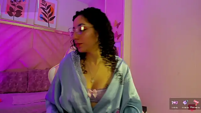 Snapshot of DemiJones_ chatting on 01-07-26, 03:53 DemiJones online show from 01-07-26, 03:53