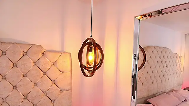 Chloejonson online show from 11-12-25, 03:51