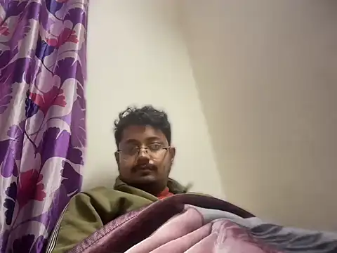 Snapshot of Your_yash2 chatting on 01-08-26, 03:03 Your yash2 online show from 01-08-26, 03:03