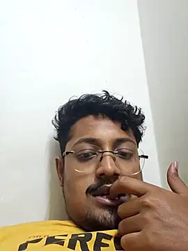 Snapshot of Your_yash2 chatting on 03-08-26, 01:48 Your yash2 online show from 03-08-26, 01:48