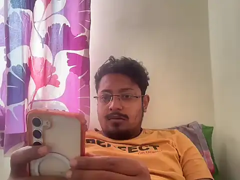 Snapshot of Your_yash2 chatting on 03-18-26, 10:40 Your yash2 online show from 03-18-26, 10:40