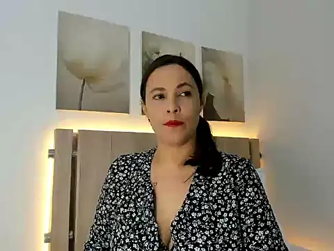 IsabellaCrissty online show from 03-11-26, 12:11