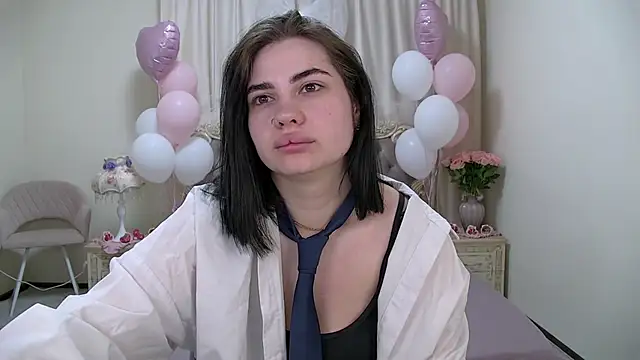 Snapshot of AdrianaTorres chatting on 02-20-26, 05:26 AdrianaTorres online show from 02-20-26, 05:26