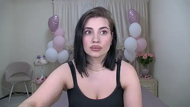 Snapshot of AdrianaTorres chatting on 02-24-26, 07:12 AdrianaTorres online show from 02-24-26, 07:12