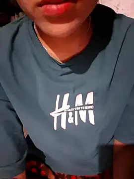 Snapshot of SexySwatii chatting on 03-12-26, 01:39 SexySwatii online show from 03-12-26, 01:39