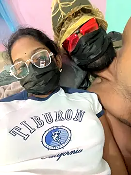 Snapshot of leenaboy@xh chatting on 11-13-25, 08:57 leenaboyxh online show from 11-13-25, 08:57