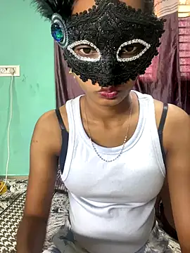 Snapshot of leenaboy@xh chatting on 12-16-25, 10:09 leenaboyxh online show from 12-16-25, 10:09