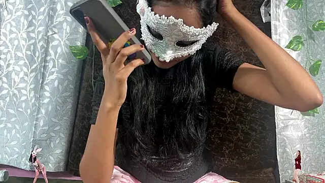 Snapshot of leenaboy@xh chatting on 01-11-26, 10:53 leenaboyxh online show from 01-11-26, 10:53