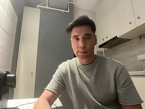 Snapshot of marcoo_x chatting on 05-31-26, 06:42 marcoo x online show from 05-31-26, 06:42