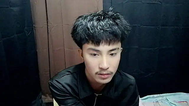 Snapshot of Urloverhardcock chatting on 06-22-26, 03:42 Urloverhardcock online show from 06-22-26, 03:42