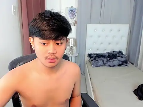 Snapshot of asianblackbigcock chatting on 11-15-25, 05:05 asianblackbigcock online show from 11-15-25, 05:05