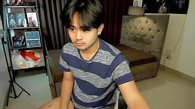 Snapshot of asianblackbigcock chatting on 01-10-26, 11:23 asianblackbigcock online show from 01-10-26, 11:23