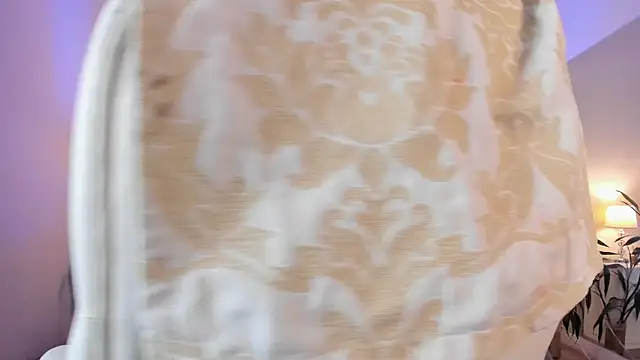 Scarlett Bunny  online show from 04-09-26, 12:32