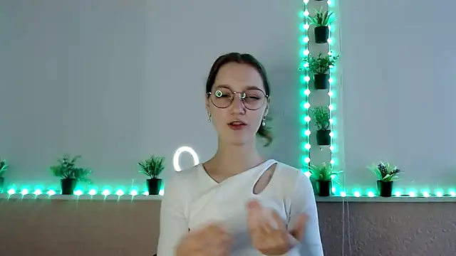 Curlyyy Girl online show from 11-11-25, 11:43