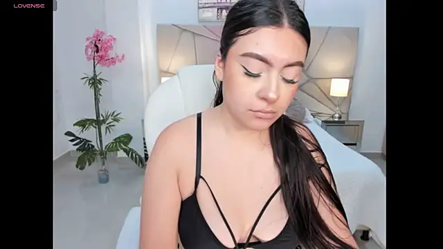 Maya vexx online show from 12-04-25, 07:44