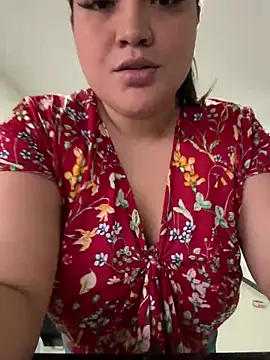 Snapshot of sweetmuslim01 chatting on 01-06-25, 11:20 sweetmuslim01 online show from 01-06-25, 11:20