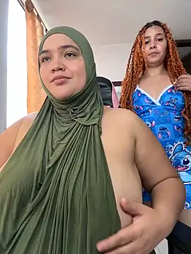 Snapshot of sweetmuslim01 chatting on 11-14-25, 04:49 sweetmuslim01 online show from 11-14-25, 04:49