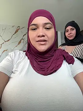 Snapshot of sweetmuslim01 chatting on 05-09-26, 03:50 sweetmuslim01 online show from 05-09-26, 03:50