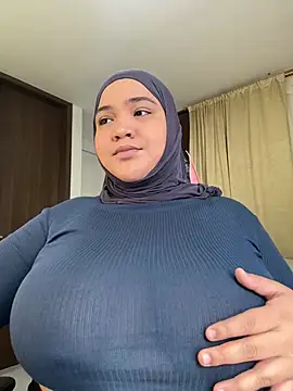 Snapshot of sweetmuslim01 chatting on 05-29-26, 08:29 sweetmuslim01 online show from 05-29-26, 08:29