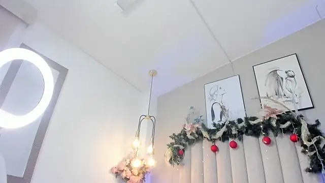 Snapshot of EmilyMiller_22 chatting on 11-22-25, 03:22 EmilyMiller 22 online show from 11-22-25, 03:22