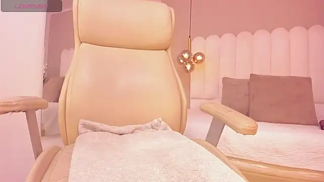 EmilyMiller 22 online show from 01-11-26, 12:32