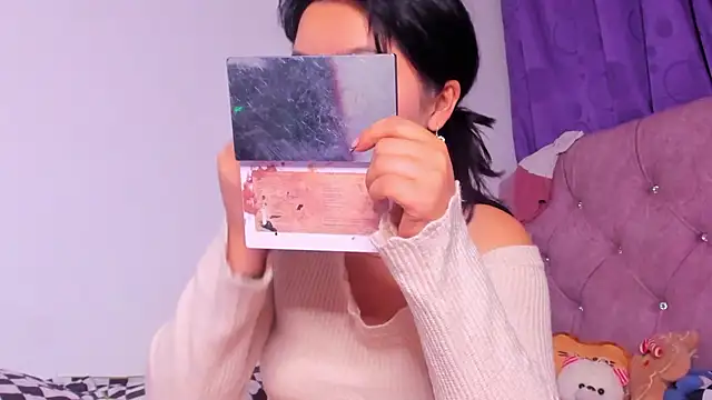 Snapshot of amy__a chatting on 01-13-26, 07:24 amy a online show from 01-13-26, 07:24