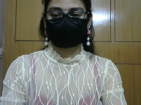 Snapshot of Fairy_Pie chatting on 05-08-26, 06:13 Fairy Pie online show from 05-08-26, 06:13