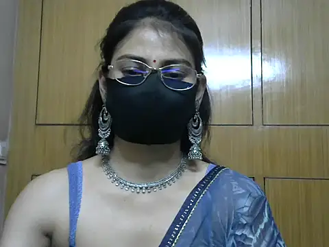 Snapshot of Fairy_Pie chatting on 05-27-26, 05:43 Fairy Pie online show from 05-27-26, 05:43