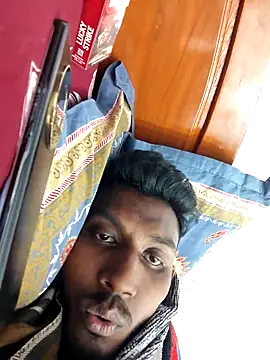 Snapshot of ThirstyBalloon5 chatting on 12-18-25, 05:30 ThirstyBalloon5 online show from 12-18-25, 05:30