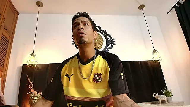 Anubiss sex online show from 11-11-25, 07:36