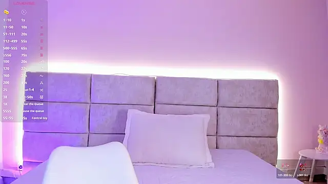 nia20  online show from 11-22-25, 11:31