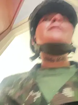 Miia Hoot online show from 11-16-25, 06:24