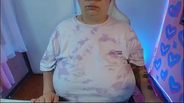 Snapshot of kattybbwbigboobs_ chatting on 02-08-26, 12:14 kattybbwbigboobs online show from 02-08-26, 12:14