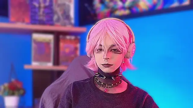 luxiel  online show from 03-10-26, 10:15