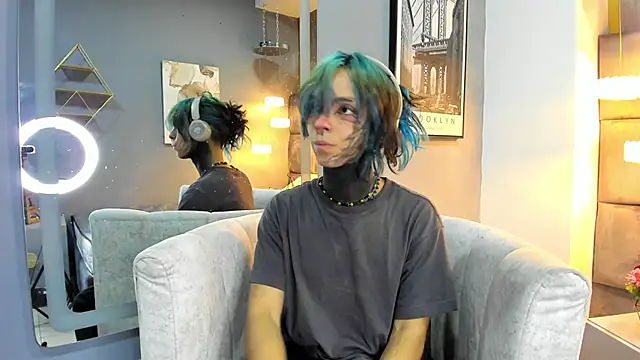 luxiel  online show from 03-30-26, 08:43