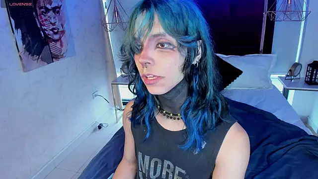 luxiel  online show from 06-09-26, 09:15