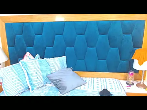 morrigan luxus2 online show from 12-14-25, 11:31