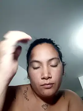 Snapshot of phoop_lilaa chatting on 01-15-26, 05:45 phoop lilaa online show from 01-15-26, 05:45