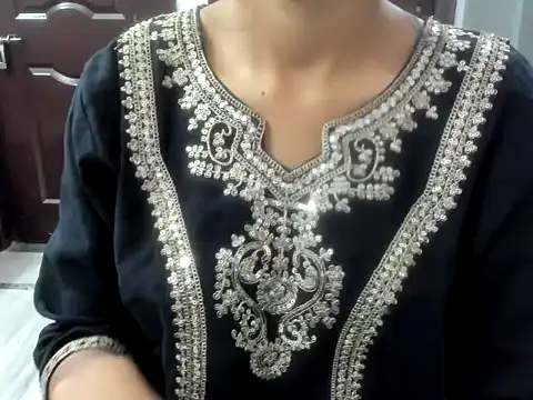 Cute-alishaa online show from 12-16-25, 07:46