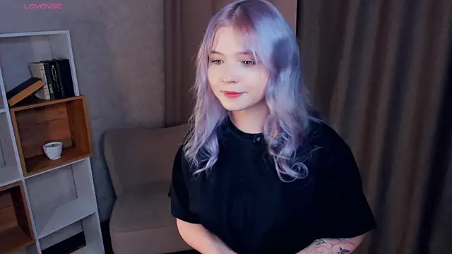 Snapshot of DonnetteShaban chatting on 11-08-25, 01:22 DonnetteShaban online show from 11-08-25, 01:22