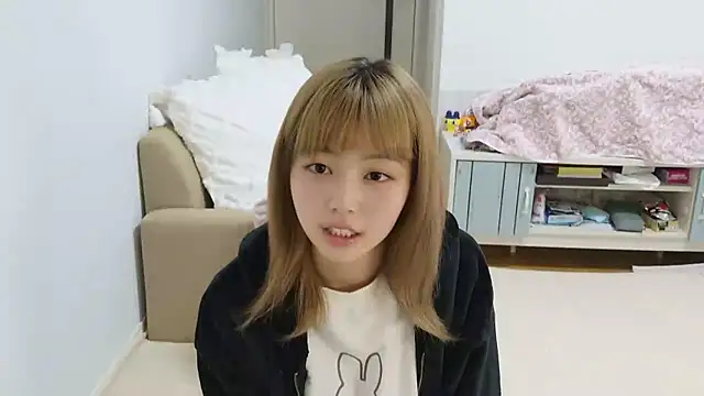  sizuku new online show from 12-04-25, 11:35