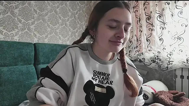 SweetLiaison online show from 04-14-26, 06:08