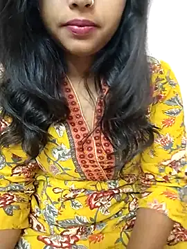 Sexy Divya   online show from 12-03-25, 05:59