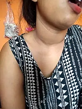 Sexy Divya   online show from 06-25-26, 01:27