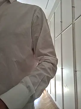 CuteDaddy92 online show from 04-08-26, 12:27