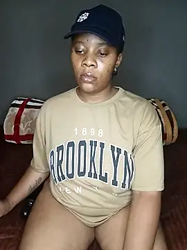 Snapshot of Emmylove-xr25 chatting on 11-27-25, 01:35 Emmylove-xr25 online show from 11-27-25, 01:35